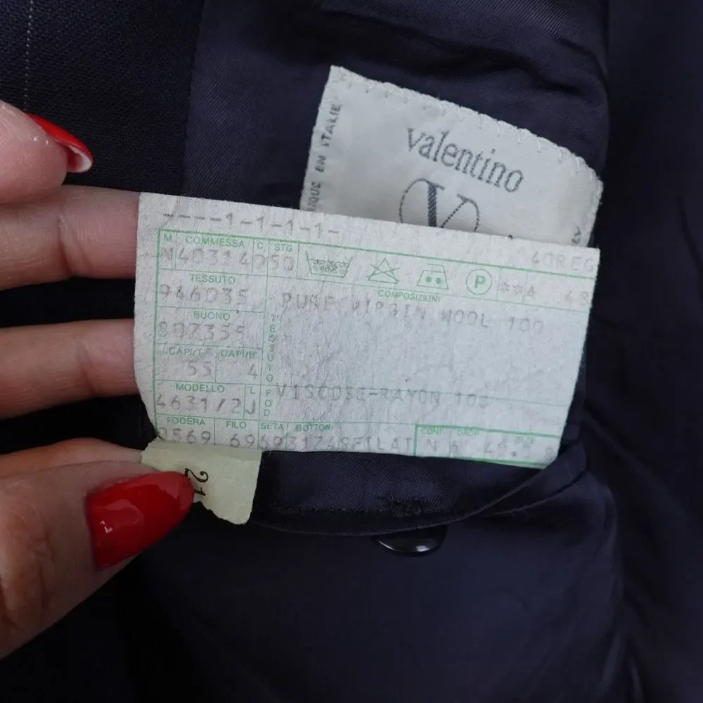 Valentino sale vtg
